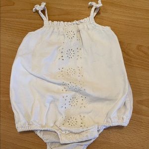Old Navy 12-18M girls White One-Piece Tank